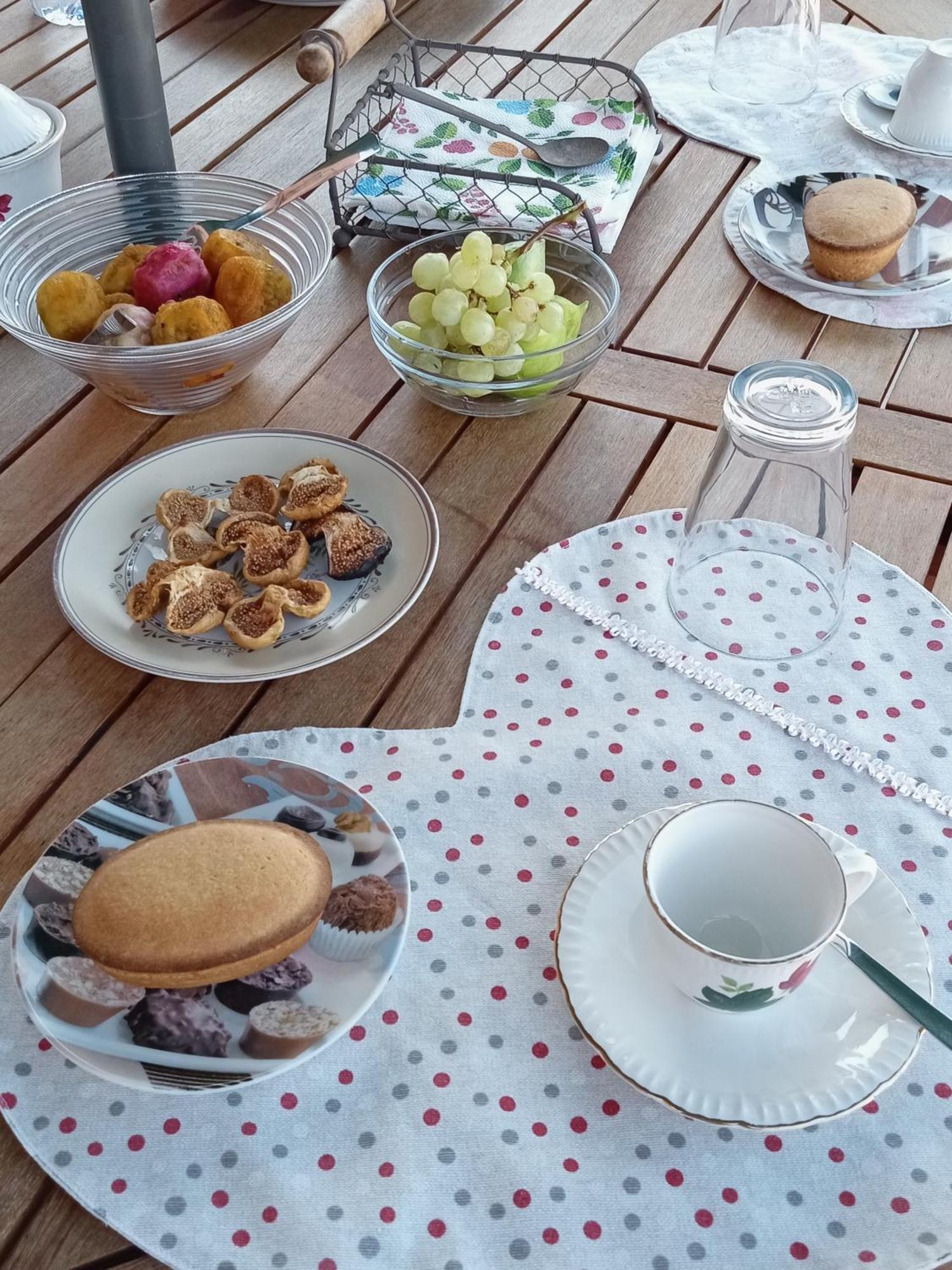 Oniro Specchia Acomodação com café da manhã Exterior foto